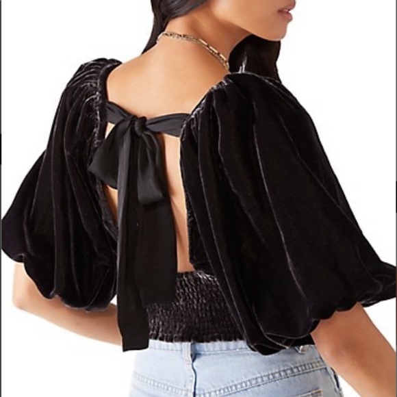 NEW Marie Velvet Open Back Cropped Top - Picture 2 of 4